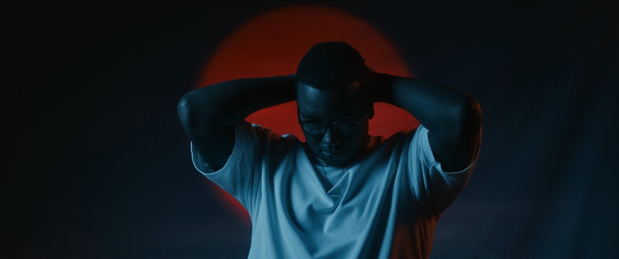 SIPHO: Beady Eyes, music video shot by cinematographer Lou Murrall
